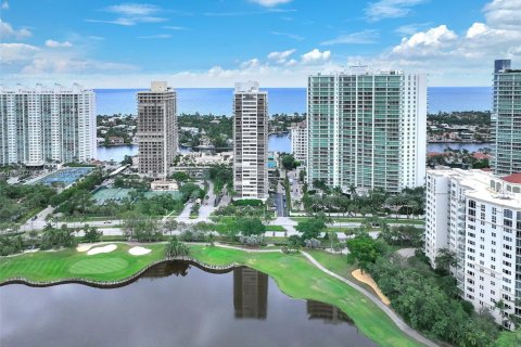 Copropriété à vendre à Aventura, Floride: 2 chambres, 124.49 m2 № 1811119 - photo 3
