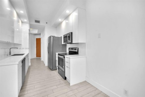 Copropriété à vendre à Aventura, Floride: 2 chambres, 124.49 m2 № 1811119 - photo 11