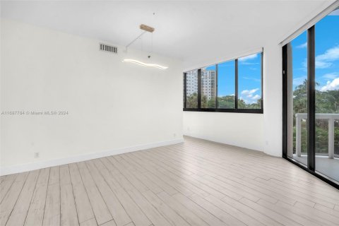 Copropriété à vendre à Aventura, Floride: 2 chambres, 124.49 m2 № 1811119 - photo 7