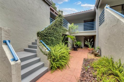 Condominio en alquiler en Maitland, Florida, 2 dormitorios, 118.45 m2 № 1783084 - foto 2