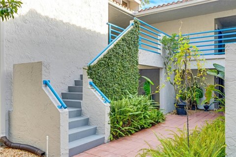 Condominio en alquiler en Maitland, Florida, 2 dormitorios, 118.45 m2 № 1783084 - foto 3