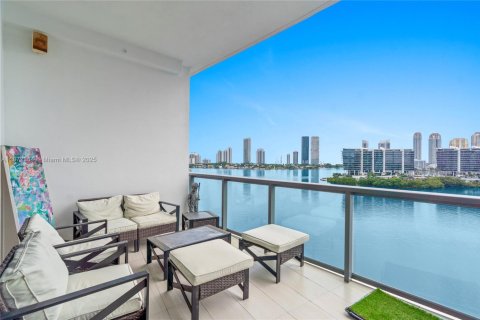 Condominio en venta en Aventura, Florida, 4 dormitorios, 273.32 m2 № 1983317 - foto 4