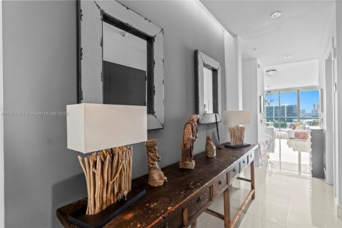 Condominio en venta en Aventura, Florida, 4 dormitorios, 273.32 m2 № 1983317 - foto 9