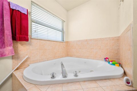 Villa ou maison à vendre à Gainesville, Floride: 3 chambres, 163.51 m2 № 1912547 - photo 19