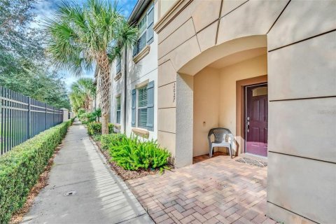 Adosado en venta en Kissimmee, Florida, 5 dormitorios, 210.24 m2 № 1554337 - foto 1