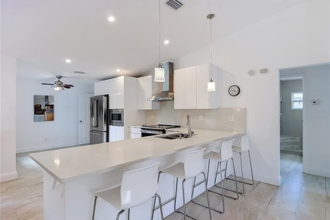 Casa en venta en Tampa, Florida, 3 dormitorios, 168.34 m2 № 2383821 - foto 28