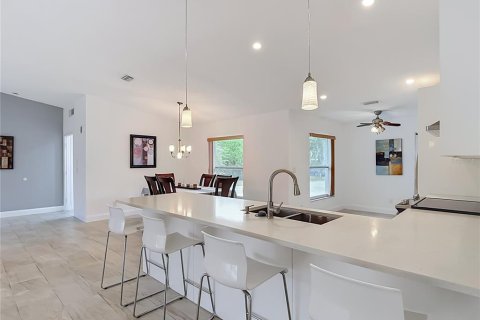 Casa en venta en Tampa, Florida, 3 dormitorios, 168.34 m2 № 2383821 - foto 29