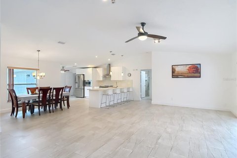 Casa en venta en Tampa, Florida, 3 dormitorios, 168.34 m2 № 2383821 - foto 11