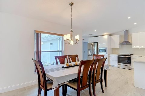 Casa en venta en Tampa, Florida, 3 dormitorios, 168.34 m2 № 2383821 - foto 26