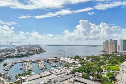 Condominio en venta en Miami, Florida, 1 dormitorio, 63.08 m2 № 1421388 - foto 14