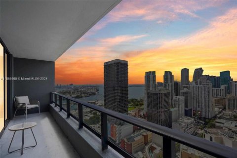 Condominio en venta en Miami, Florida, 1 dormitorio, 63.08 m2 № 1421388 - foto 11