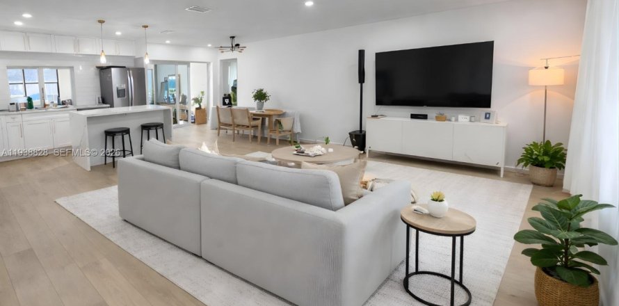 Villa ou maison à Hollywood, Floride 3 chambres, 163.14 m2 № 2001284