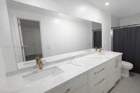 Villa ou maison à louer à Hollywood, Floride: 3 chambres, 163.14 m2 № 2001284 - photo 5