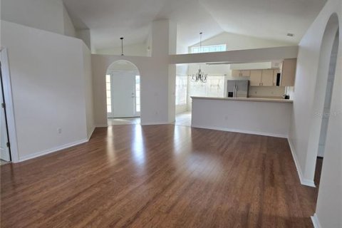 House in Lakeland, Florida 3 bedrooms, 136.75 sq.m. № 2237682 - photo 4