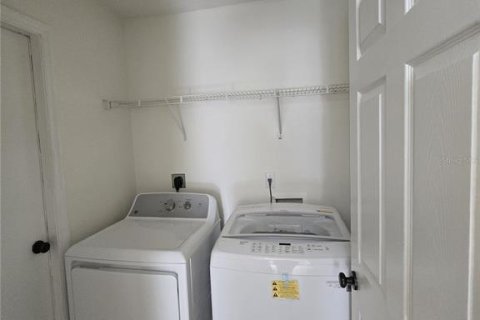 House in Lakeland, Florida 3 bedrooms, 136.75 sq.m. № 2237682 - photo 7