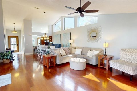 House in Palm Harbor, Florida 4 bedrooms, 186.36 sq.m. № 1572773 - photo 23