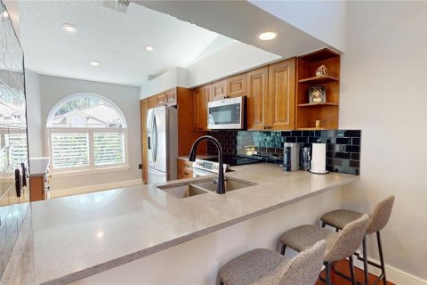 House in Palm Harbor, Florida 4 bedrooms, 186.36 sq.m. № 1572773 - photo 12