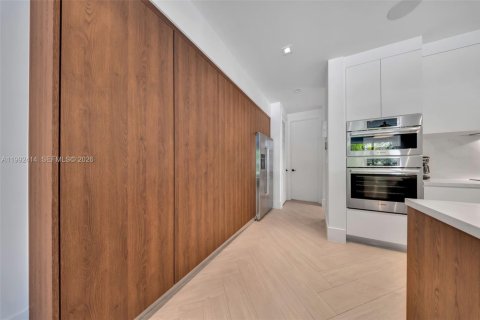 Touwnhouse à vendre à Coral Gables, Floride: 4 chambres, 339.09 m2 № 2090119 - photo 24