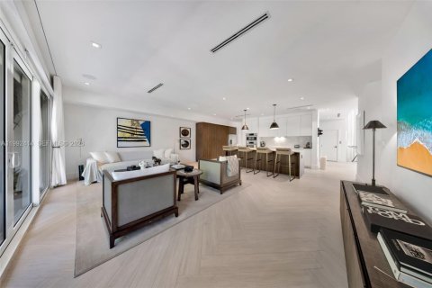 Touwnhouse à vendre à Coral Gables, Floride: 4 chambres, 339.09 m2 № 2090119 - photo 30