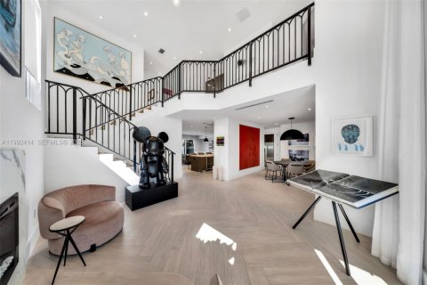Touwnhouse à vendre à Coral Gables, Floride: 4 chambres, 339.09 m2 № 2090119 - photo 9