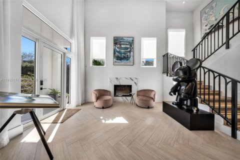 Touwnhouse à vendre à Coral Gables, Floride: 4 chambres, 339.09 m2 № 2090119 - photo 11