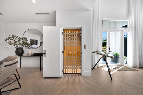 Touwnhouse à vendre à Coral Gables, Floride: 4 chambres, 339.09 m2 № 2090119 - photo 14