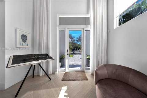 Touwnhouse à vendre à Coral Gables, Floride: 4 chambres, 339.09 m2 № 2090119 - photo 10