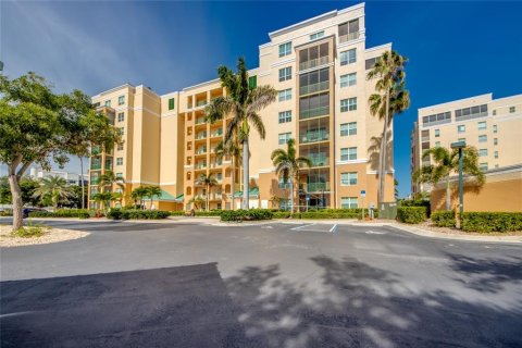 Condominio en Punta Gorda, Florida, 2 dormitorios  № 2157312