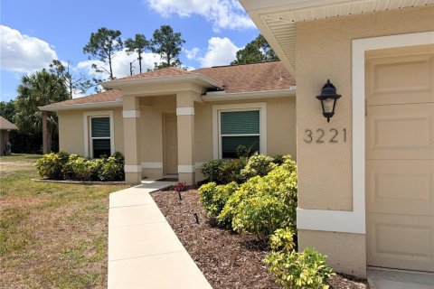 Villa ou maison à vendre à North Port, Floride: 3 chambres, 112.88 m2 № 2092871 - photo 2