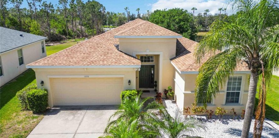 Casa en Bradenton, Florida 3 dormitorios, 190.64 m2 № 1718151