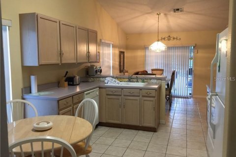 Casa en alquiler en Kissimmee, Florida, 4 dormitorios, 143.63 m2 № 1767079 - foto 19