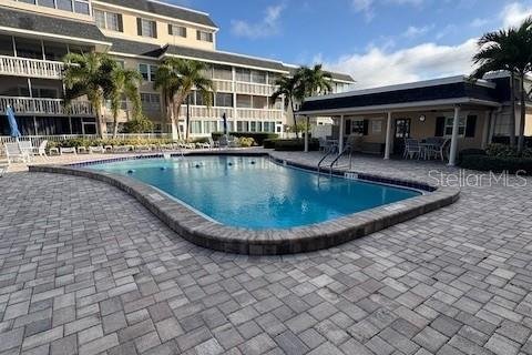 Condominio en alquiler en Belleair Bluffs, Florida, 2 dormitorios, 105.26 m2 № 2094016 - foto 20