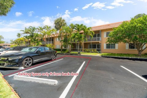 Condo in Wilton Manors, Florida, 2 bedrooms  № 2083643 - photo 20