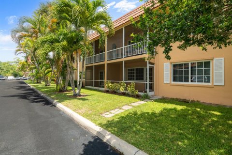 Condo in Wilton Manors, Florida, 2 bedrooms  № 2083643 - photo 18