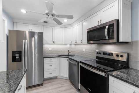 Condo in Wilton Manors, Florida, 2 bedrooms  № 2083643