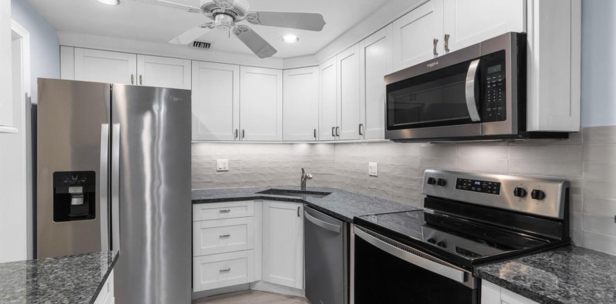 Condo in Wilton Manors, Florida, 2 bedrooms  № 2083643