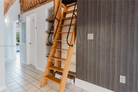 Купить виллу или дом в Пемброк-Пайнс, Флорида 2 спальни, 111.11м2, № 1929888 - фото 24