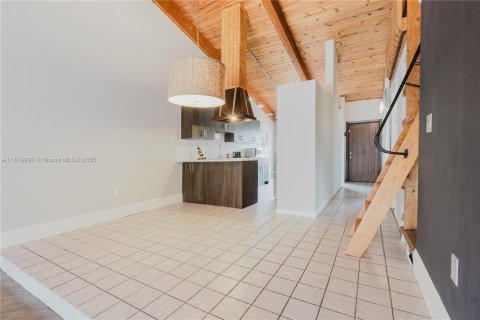 Купить виллу или дом в Пемброк-Пайнс, Флорида 2 спальни, 111.11м2, № 1929888 - фото 21