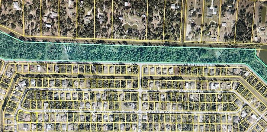 Terrain à North Port, Floride № 2408037