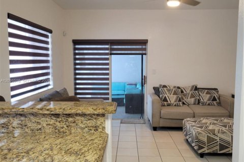 House in Homestead, Florida 4 bedrooms, 152.45 sq.m. № 2402445 - photo 19