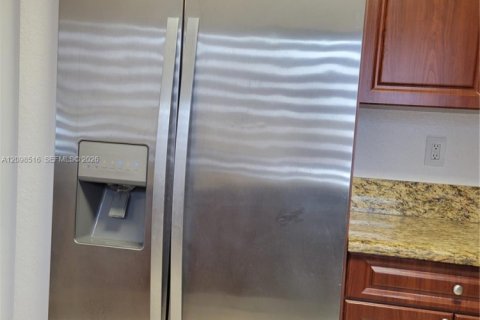 House in Homestead, Florida 4 bedrooms, 152.45 sq.m. № 2402445 - photo 13