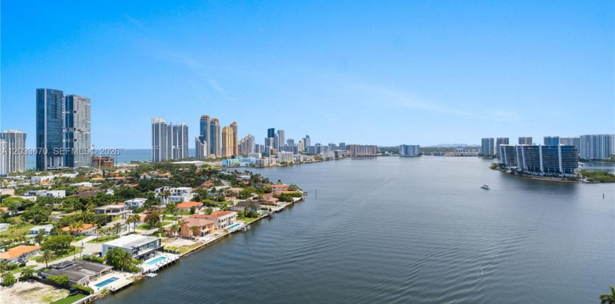 Condo in Aventura, Florida, 2 bedrooms  № 2087359
