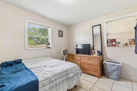 Villa ou maison à vendre à Tampa, Floride: 3 chambres, 82.5 m2 № 2297056 - photo 11