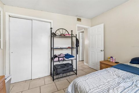 Villa ou maison à vendre à Tampa, Floride: 3 chambres, 82.5 m2 № 2297056 - photo 8