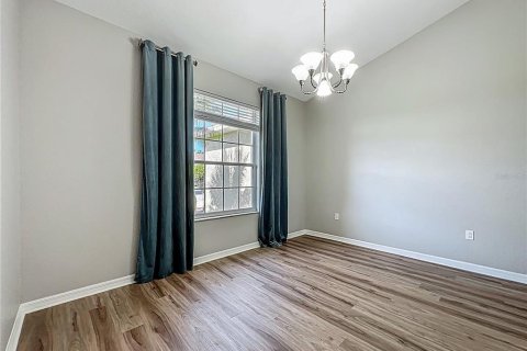 House in Winter Haven, Florida 4 bedrooms, 182.09 sq.m. № 2212149 - photo 22