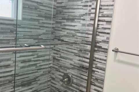 Снять в аренду виллу или дом в Майами, Флорида 3 спальни, 138.61м2, № 1957761 - фото 26