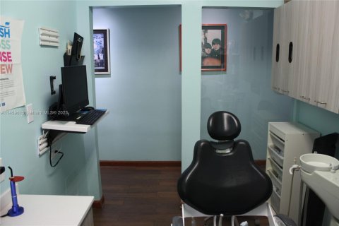 Immobilier commercial à vendre à Miami Beach, Floride № 1703464 - photo 27