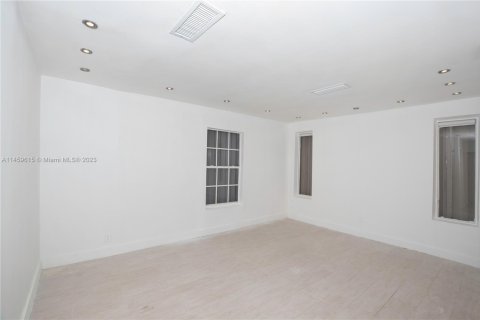 Immobilier commercial à vendre à Miami Beach, Floride № 1703464 - photo 19