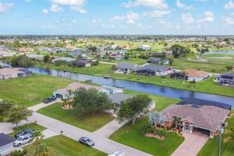 House in Rotonda, Florida 3 bedrooms, 167.69 sq.m. № 1800350 - photo 6