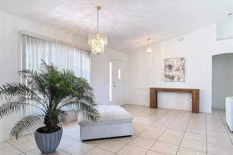 House in Rotonda, Florida 3 bedrooms, 167.69 sq.m. № 1800350 - photo 14